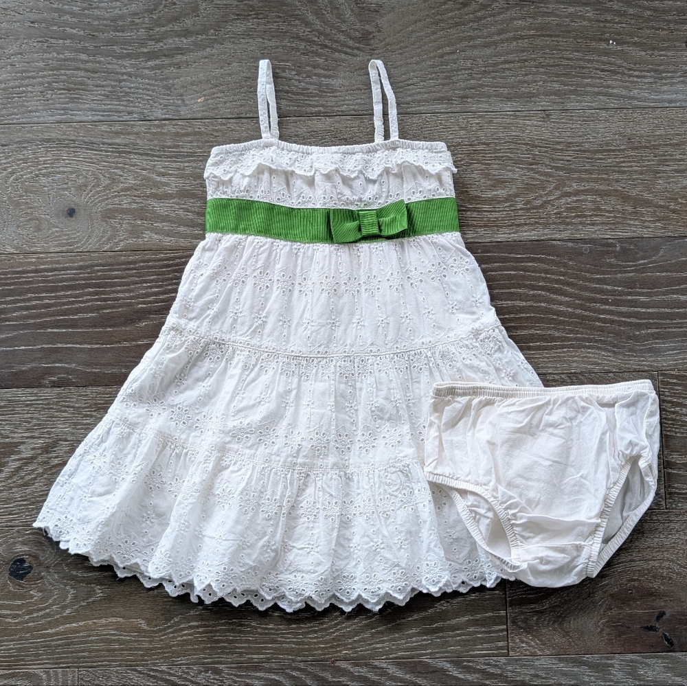 Baby Gap White Eyelet Dress with Green Bow Size 12-18 Months